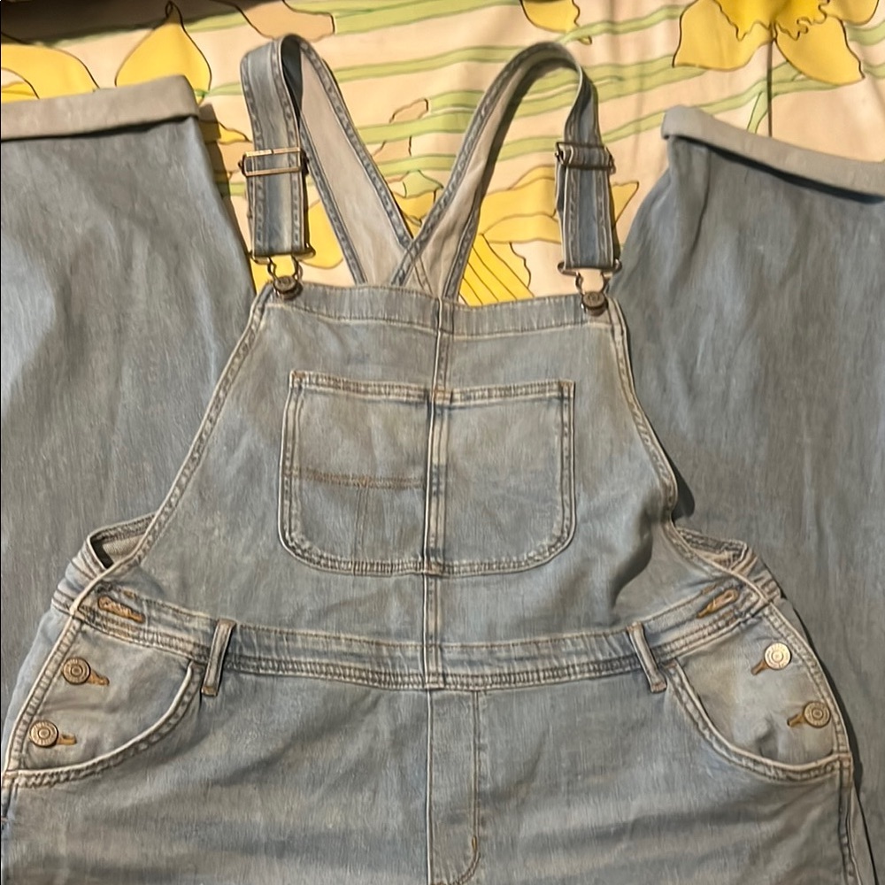 Sonoma Women’s Cropped Overalls Large